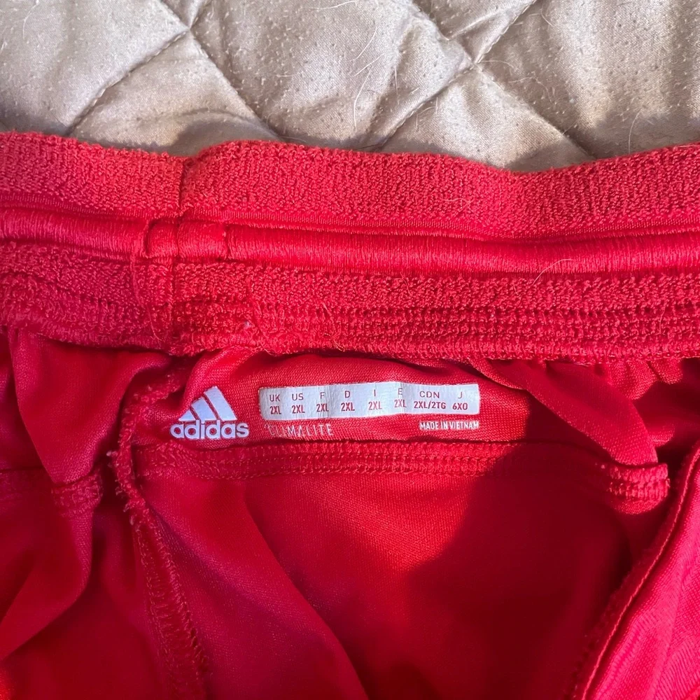 Adidas basketball shorts with pockets - Picture 5 of 6